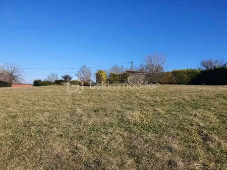 terrain de 1 146 m² à flaugeac