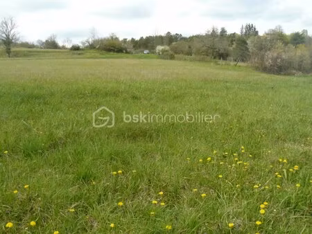 terrain de 1 755 m² à sainte-foy-de-longas