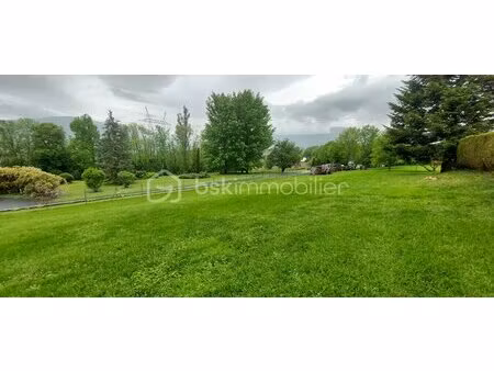 terrain de 1 431 m² à usinens