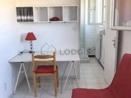 studio meublé avec ascenseur