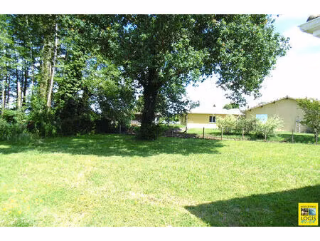 terrain 647 m² - saint-etienne-d'orthe