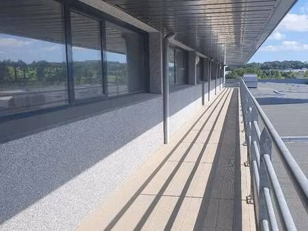 location bureaux et commerces à la mézière (35520) : à louer / 250m² la mézière