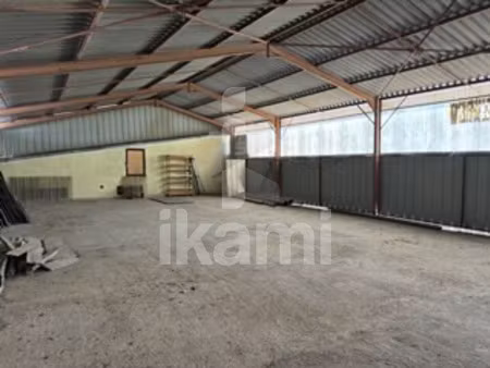 bâtiment 500 m2 sur parcelle 21629 m2 et terrain 2254 m2 - c