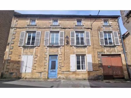 maison de bourg 245 m2 - jardin - atelier - cave
