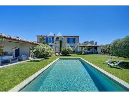 maison de luxe de 6 pièces en location à gordes  provence-alpes-côte d'azur