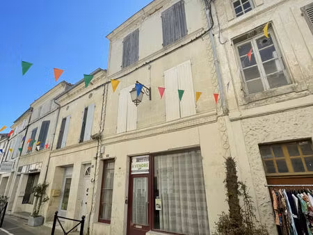 vente maison 7 pièces 161m2 saint-savinien 17350 - 117700 € - surface privée