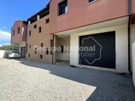 local commercial  bureaux de 302m² composé de 5 lots sur 480 m² de terrain