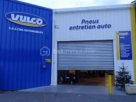 local commercial de 505 m² à pont-saint-esprit