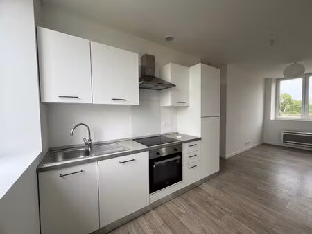 appartement la guerche sur l aubois 4 pièce(s) 78 m2