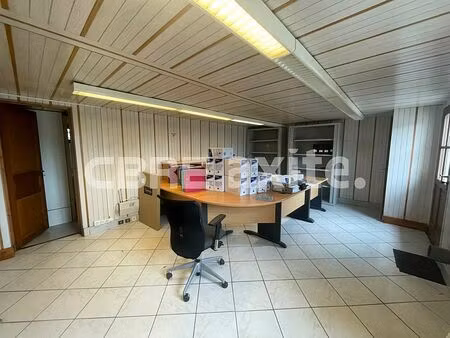 location bureau sillingy 150 m²