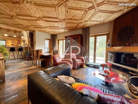 chalet 2 pièces 180 m²