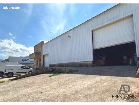 entrepôt 450 m² furiani