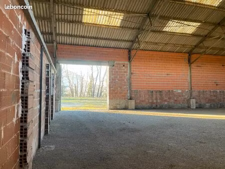 garage location d'emplacement pour camping cars  voitures  remorques  bateaux  moto  garde