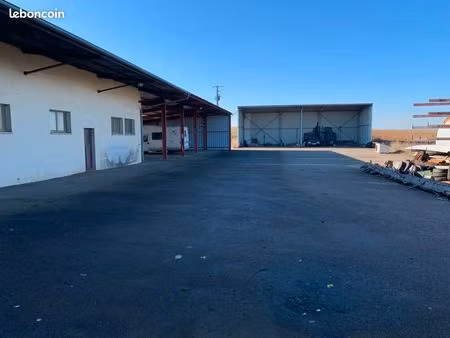 local industriel saulon la chapelle