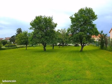 terrain 1296 m² saint-jean-devant-possesse