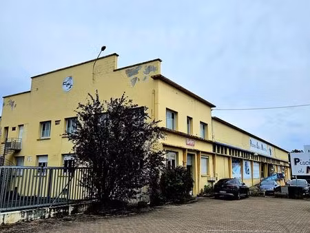 immeuble 30 pièces 3918 m²