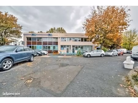 local d'activité 530 m²