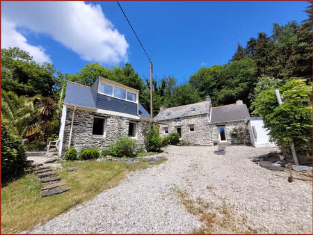 charmante propriété de deux maisons.