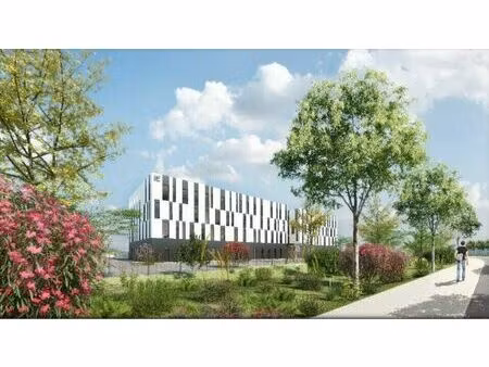 location bureau 4764 m² à pierrelatte (26700)