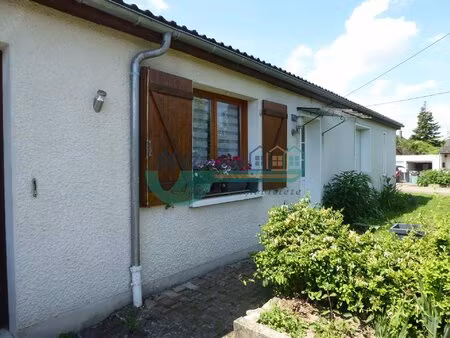 maison familiale  proche de toutes commodités  à 5 min d’aillant-sur-tholon