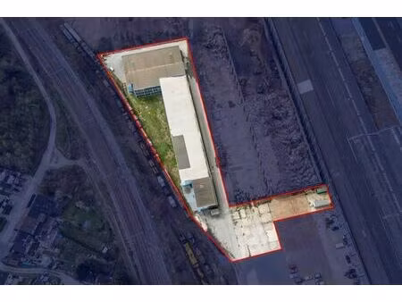 saint-roch | entr. 2.804m² + bur. 1.168 m² + terrain 61 ares