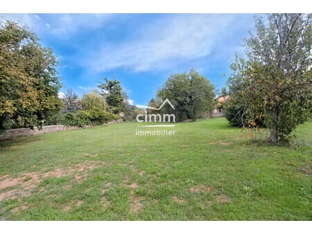 a vendre  à saint siméon de bressieux(38870) terrain de 643m²