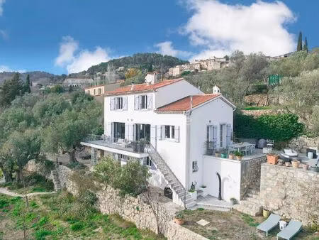 vente maison 5 pièces 140 m² bargemon (83830)