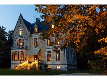 château enchanté en périgord blanc