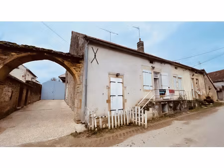 maison de village à restaurer à courterolles 49 500 € f.a.i.