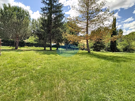 ayguesvives  terrain constructible de 501 m2 viabilisé