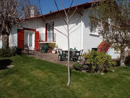 exclusivité bayonne 12kms maison de 143m² avec un garage de76m² sur un terrain de 890m2 cl