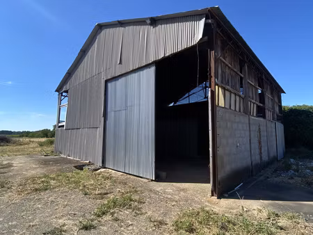 ref 53559 secteur saint martin de sanzay terrain de 3132 m² avec bâtiment de 200m²