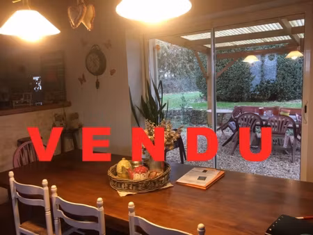 maison sous compromis de vente type longère rénovée 85m2 sur parcelle de 1800m2