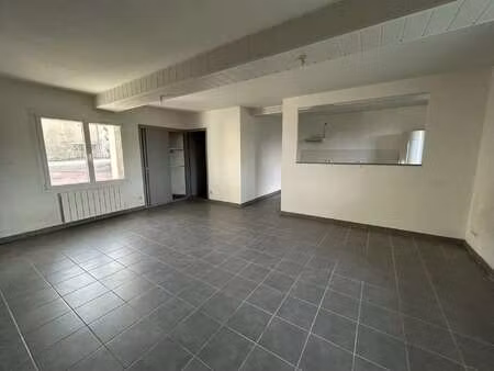 vente maison à geay (79330) : à vendre / 70m² geay