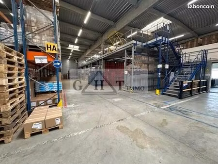local industriel 3 167 m²