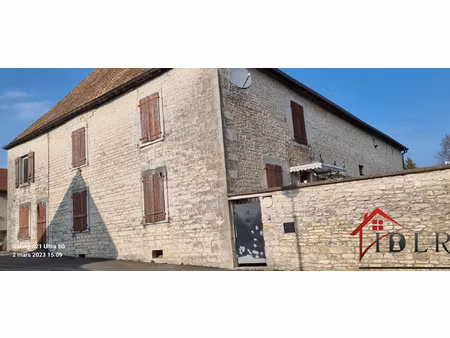 pour investisseur maison de village à rénover l'hôpital du g