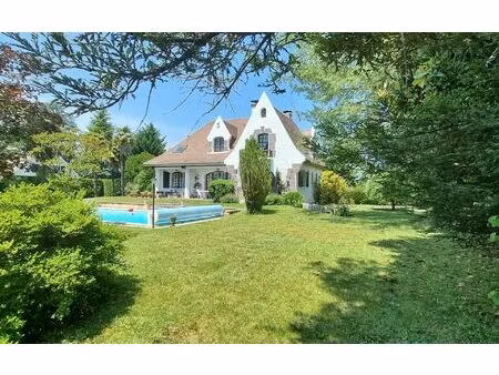 maison bizanos m² t-8 à vendre  549 000 €