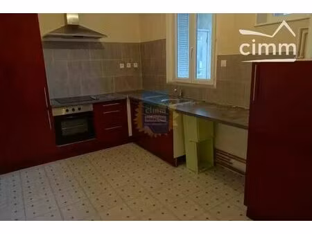 location appartement 3 pièces 97 m² à moulins (03000)