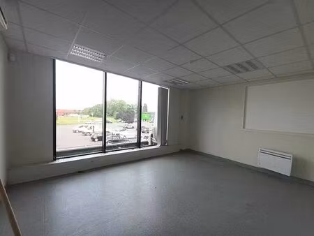 vente bureau chatellerault 205 m²