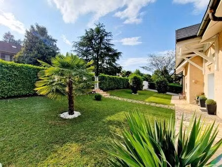 maison de luxe de 6 chambres en vente à viviers-du-lac  france