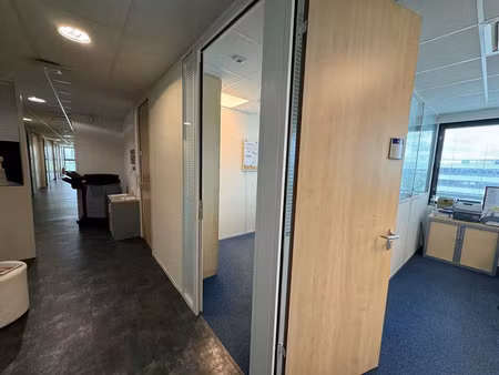 location bureau 480 m² à tours (37100)