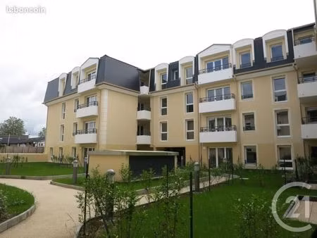 parking 13 m² brie comte robert