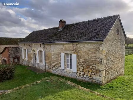 charmante maison d'habitation avec garage - à rénover - secteur bossus-les-rumigny