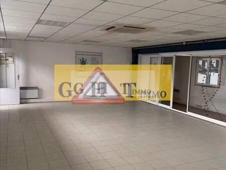 local industriel 286 m²