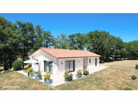 maison 8 pièces 260 m²