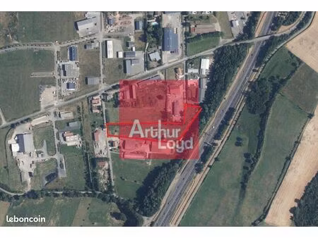 terrain 8 660 m² combronde