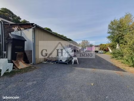 local bureaux 1 371 m²