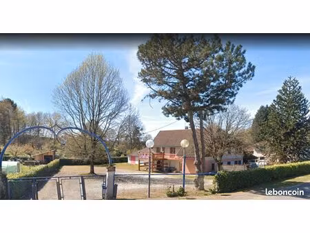 local 450 m² saint leonard de noblat