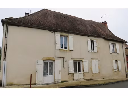 immeuble de rapport :maison en pierres (env 285m2)  divisée