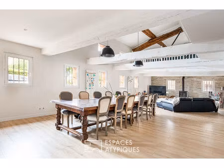 corps de ferme rénové avec dépendance à ondes